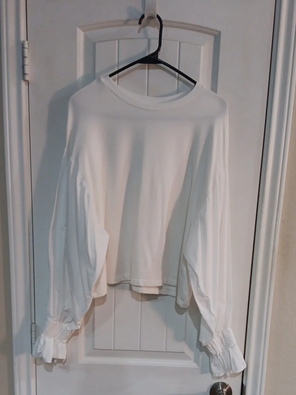 ZARA White Cropped Balloon Sleeve Top Smocked Cuffs